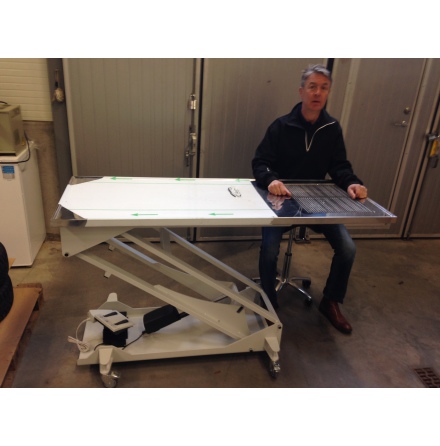 Dentalbord elektriskt med tilt